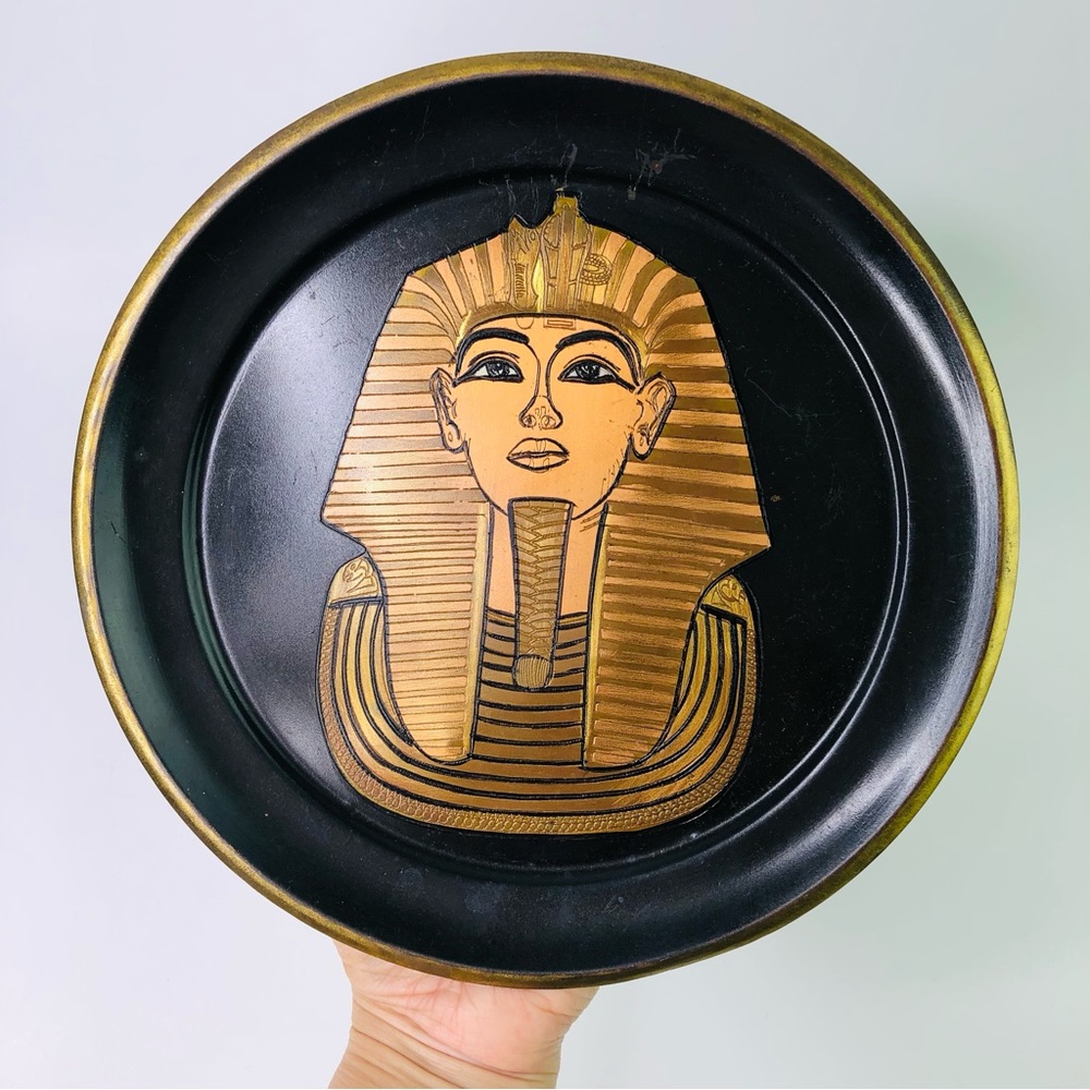 Vintage Egypt Cleopatra Brass Plate Decorative Wall Hanging Display Decor plaque